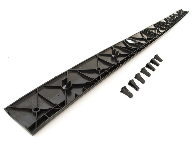 Mercedes Sprinter I 95-06 listwa progowa TYLNYCH DRZWI